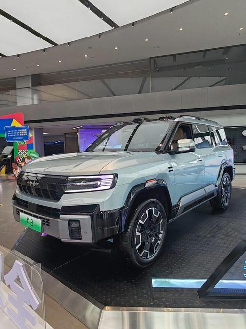 深圳88比亚迪方程豹硬派越野的爆款，英菲尼迪35周年与你共成长